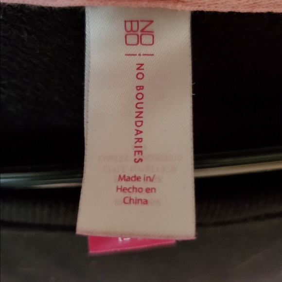 I’m selling a tri-color “love” long sleeve shirt! - Picture 3 of 4